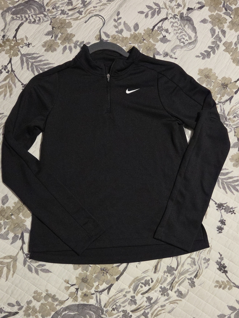 ❤️Nike Black Quarter-Zip Pullover with White Swoosh